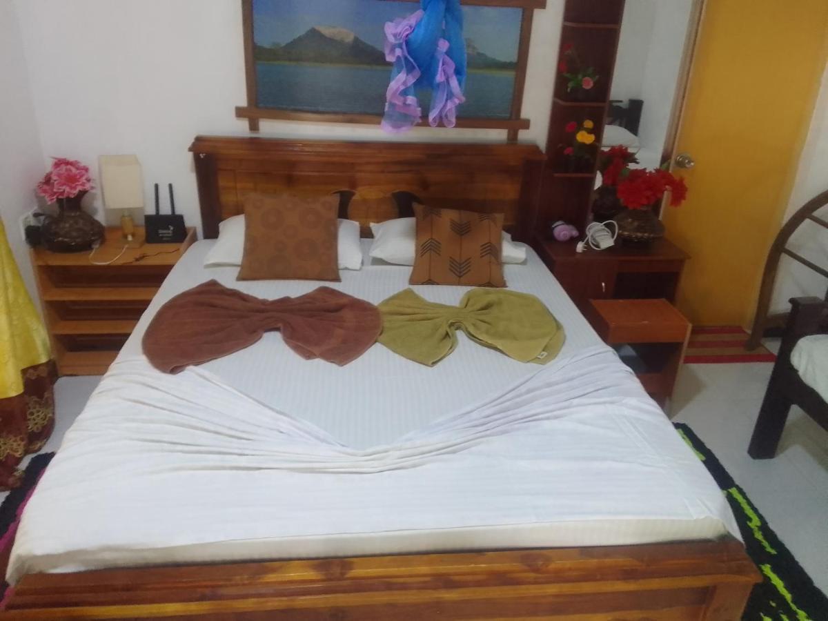 Sigiriya Village Home Stay & Private Room Екстер'єр фото
