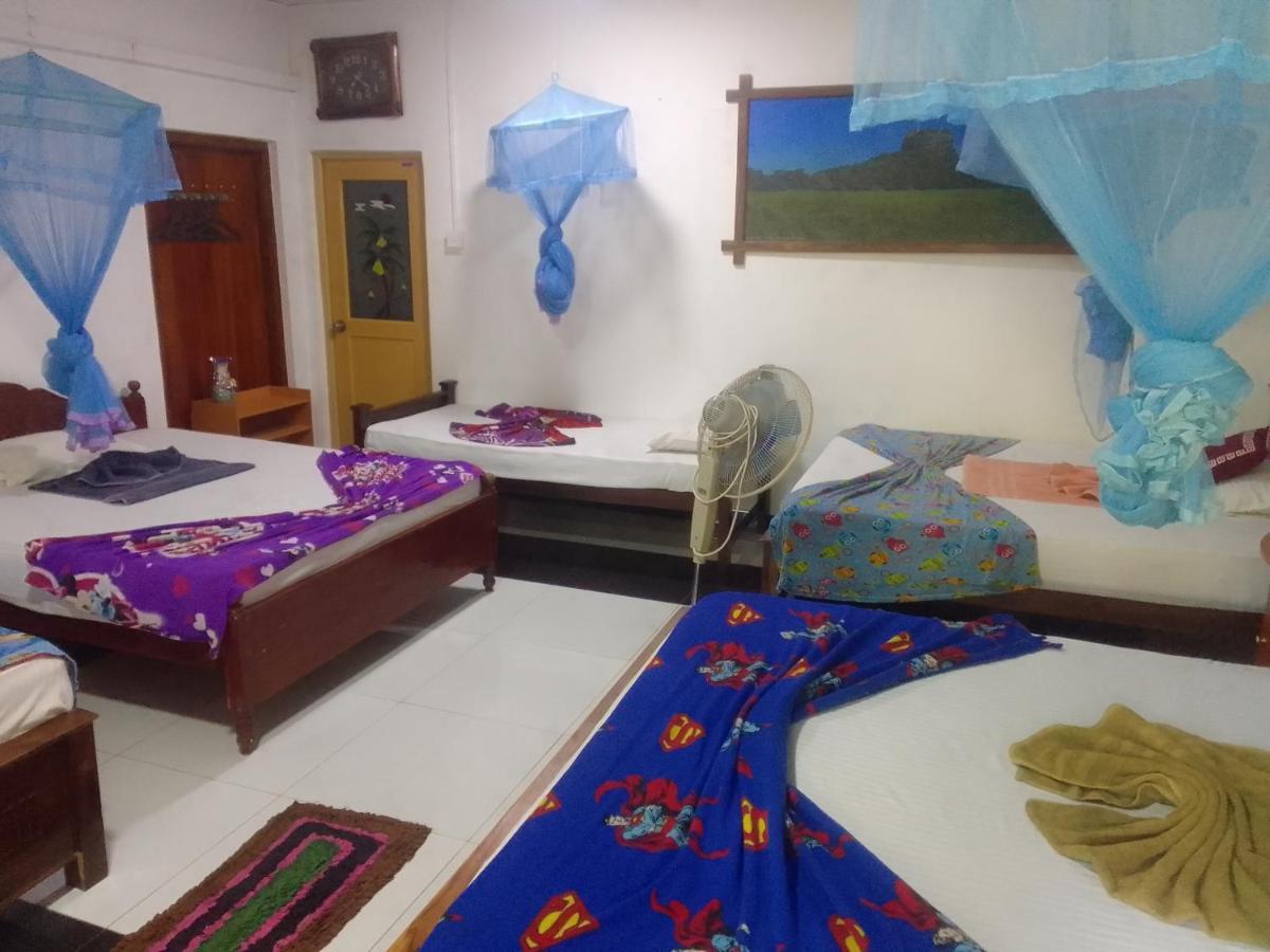 Sigiriya Village Home Stay & Private Room Екстер'єр фото