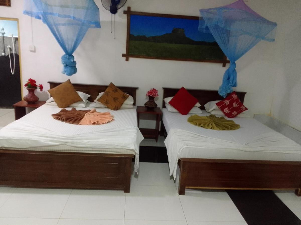 Sigiriya Village Home Stay & Private Room Екстер'єр фото