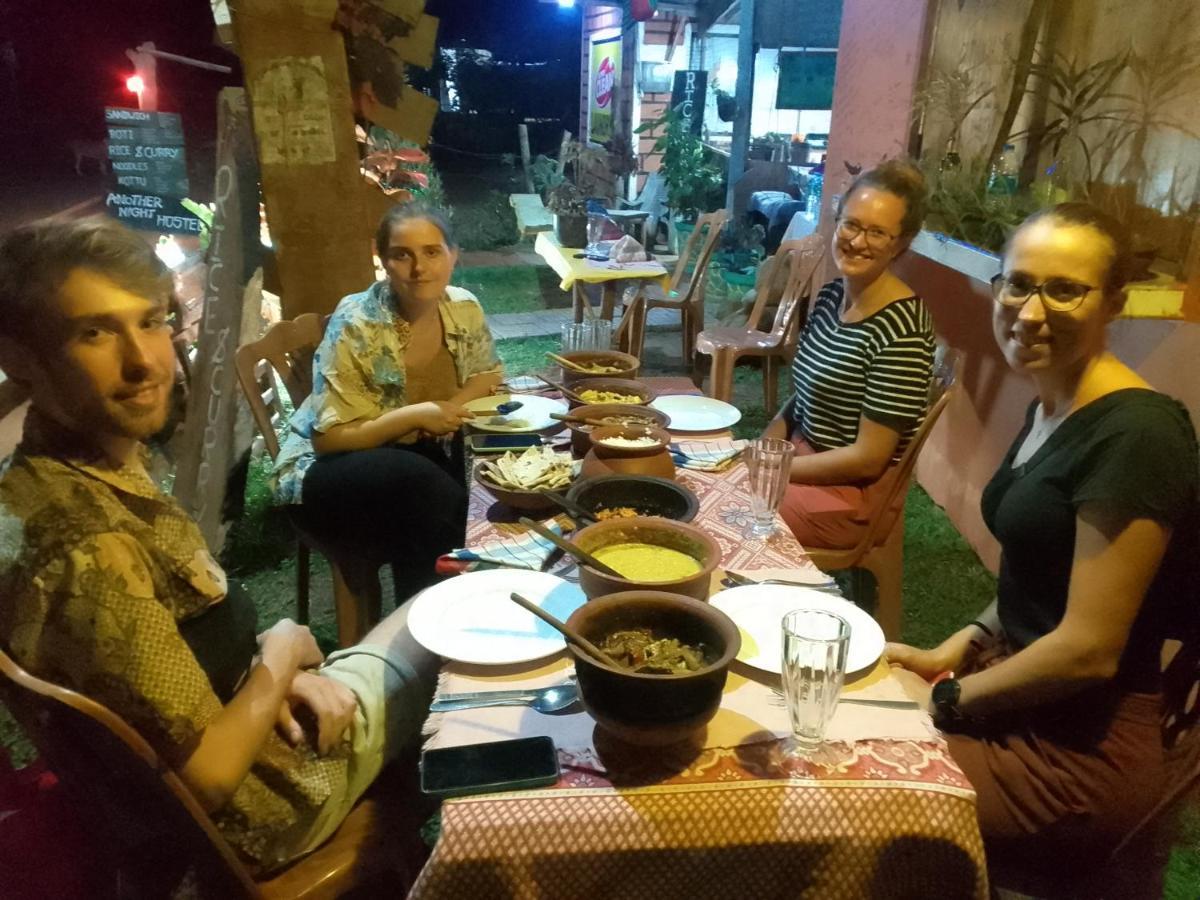 Sigiriya Village Home Stay & Private Room Екстер'єр фото